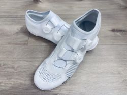 Silniční tretry Fizik Vega Carbon, vel. 42.5