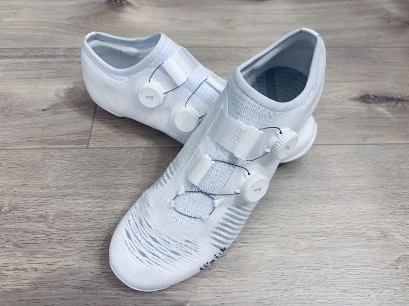 Silniční tretry Fizik Vega Carbon, vel. 42.5