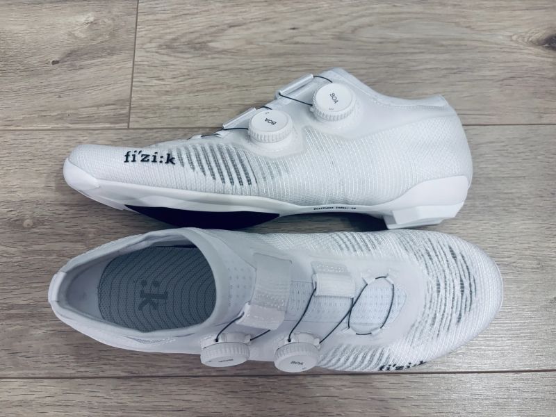 Silniční tretry Fizik Vega Carbon, vel. 42.5