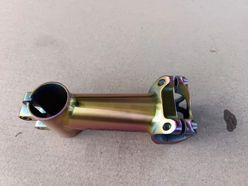 Titanový představec