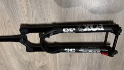 Fox 36 Performance elite, 140mm, Grip2