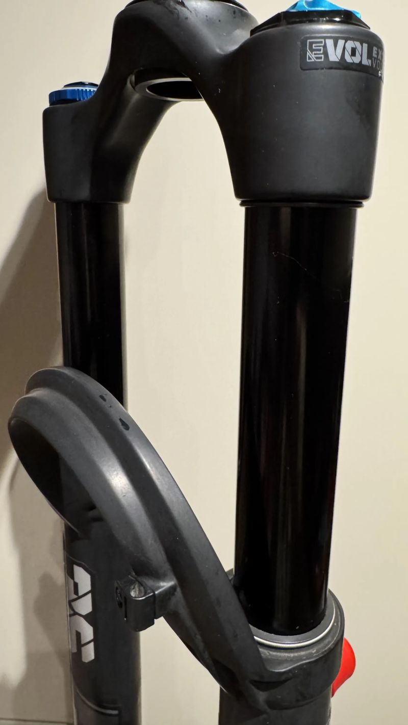 Fox 36 Performance elite, 140mm, Grip2