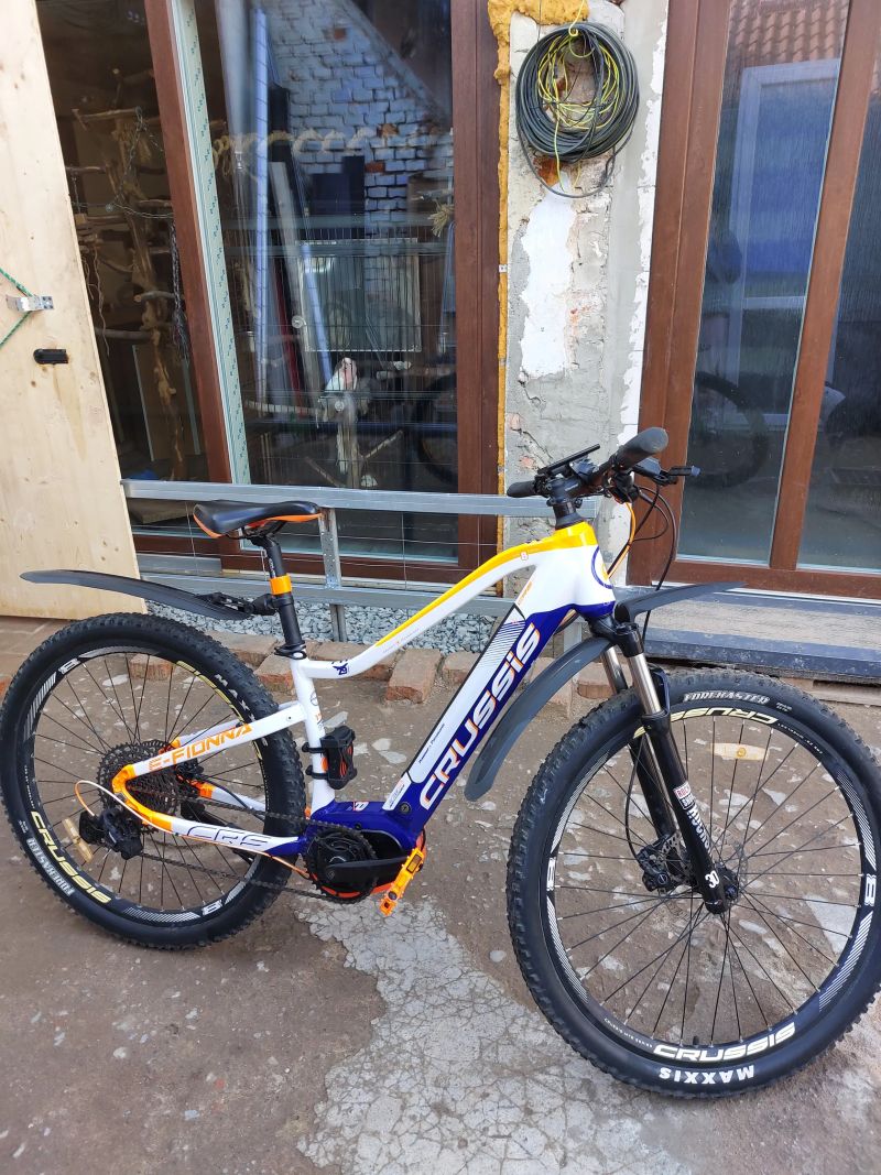 Crussis Fiona 8.5. S