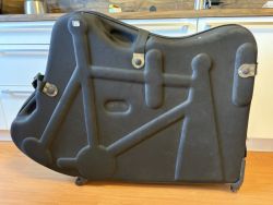 Kufr na přepravu kola Force