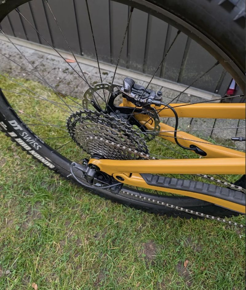 SLEVA - Canyon Spectral 29 CF8 - NOVÝ RÁM 