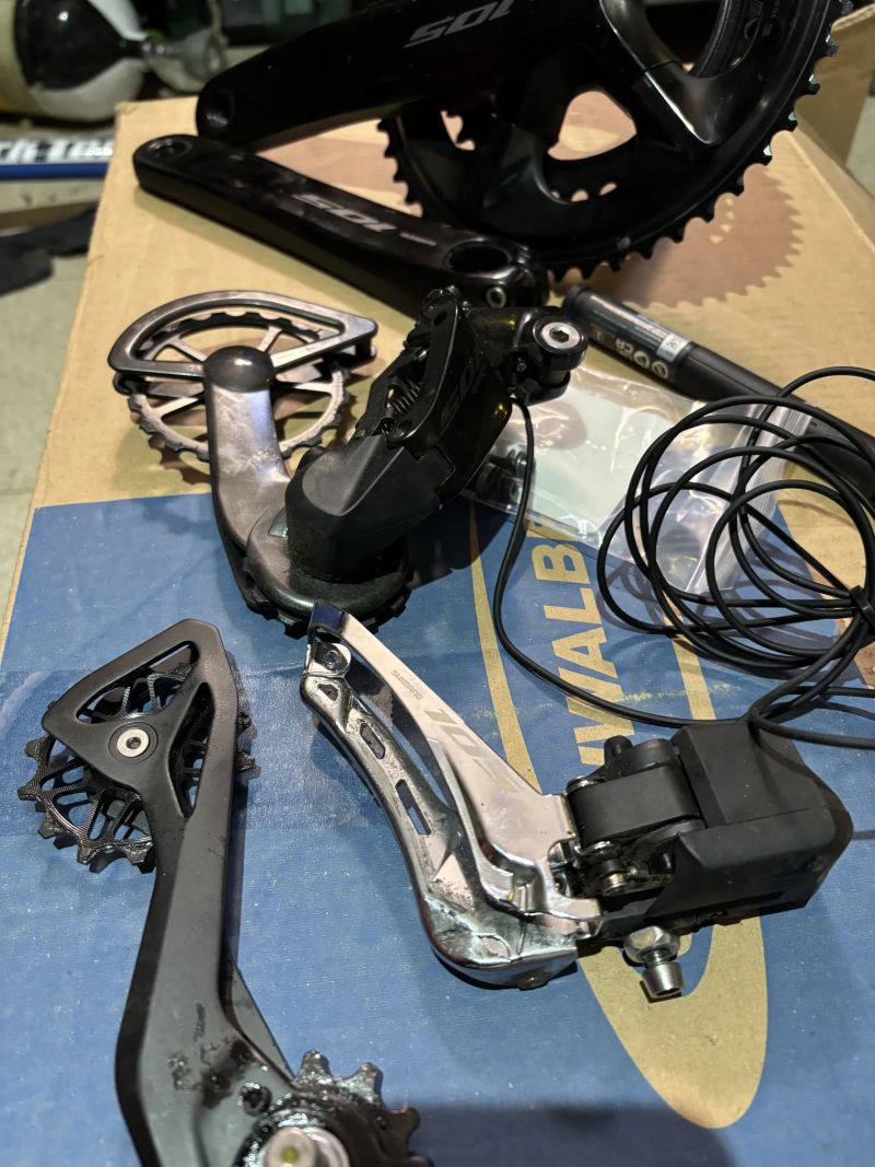 Shimano 105 Di2 2x12