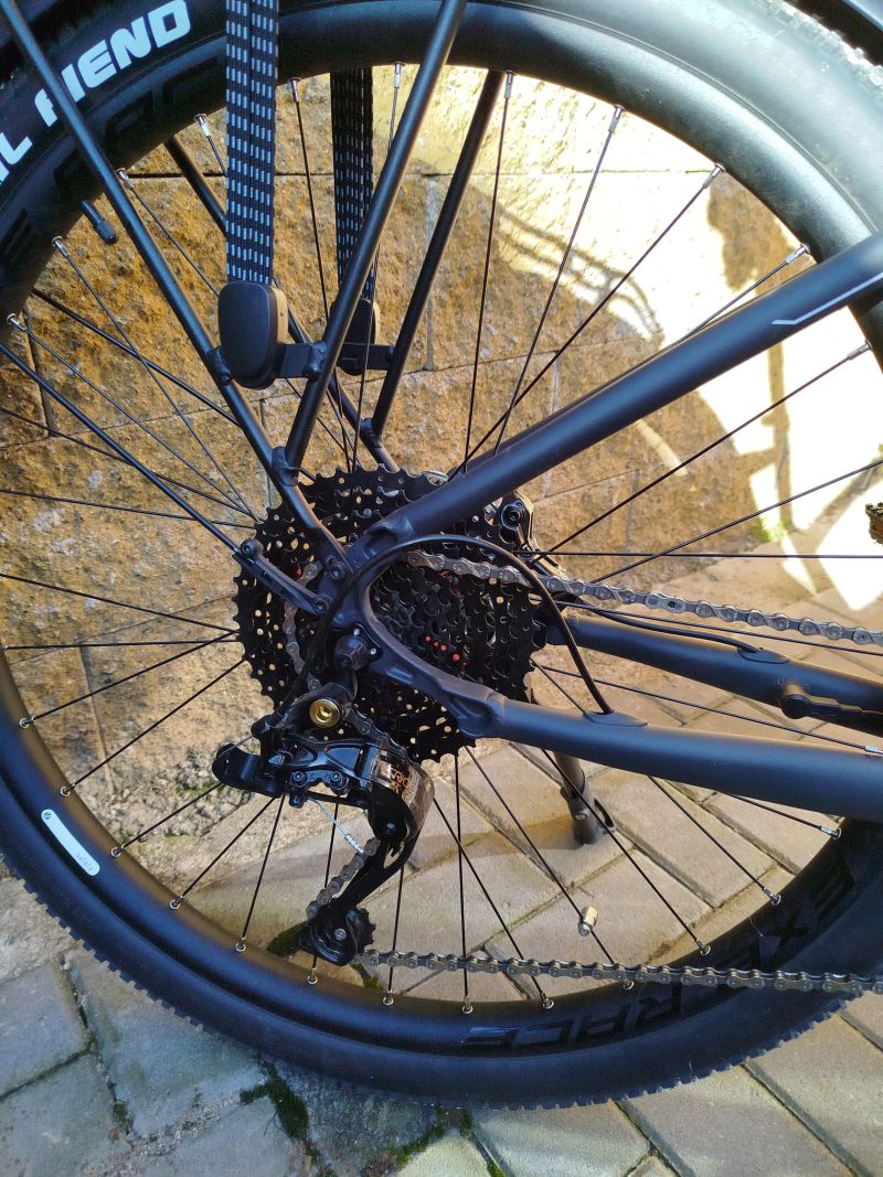 Dámské elektrokolo, 1 baterie navíc 