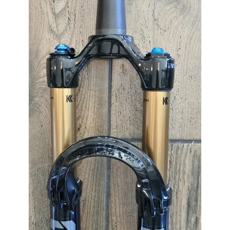 NOVÁ nepoužitá nezkrácená vidlice FOX 34 Factory z roku 2025 / Lockout 3pos. / zdvih 120mm / 110x15