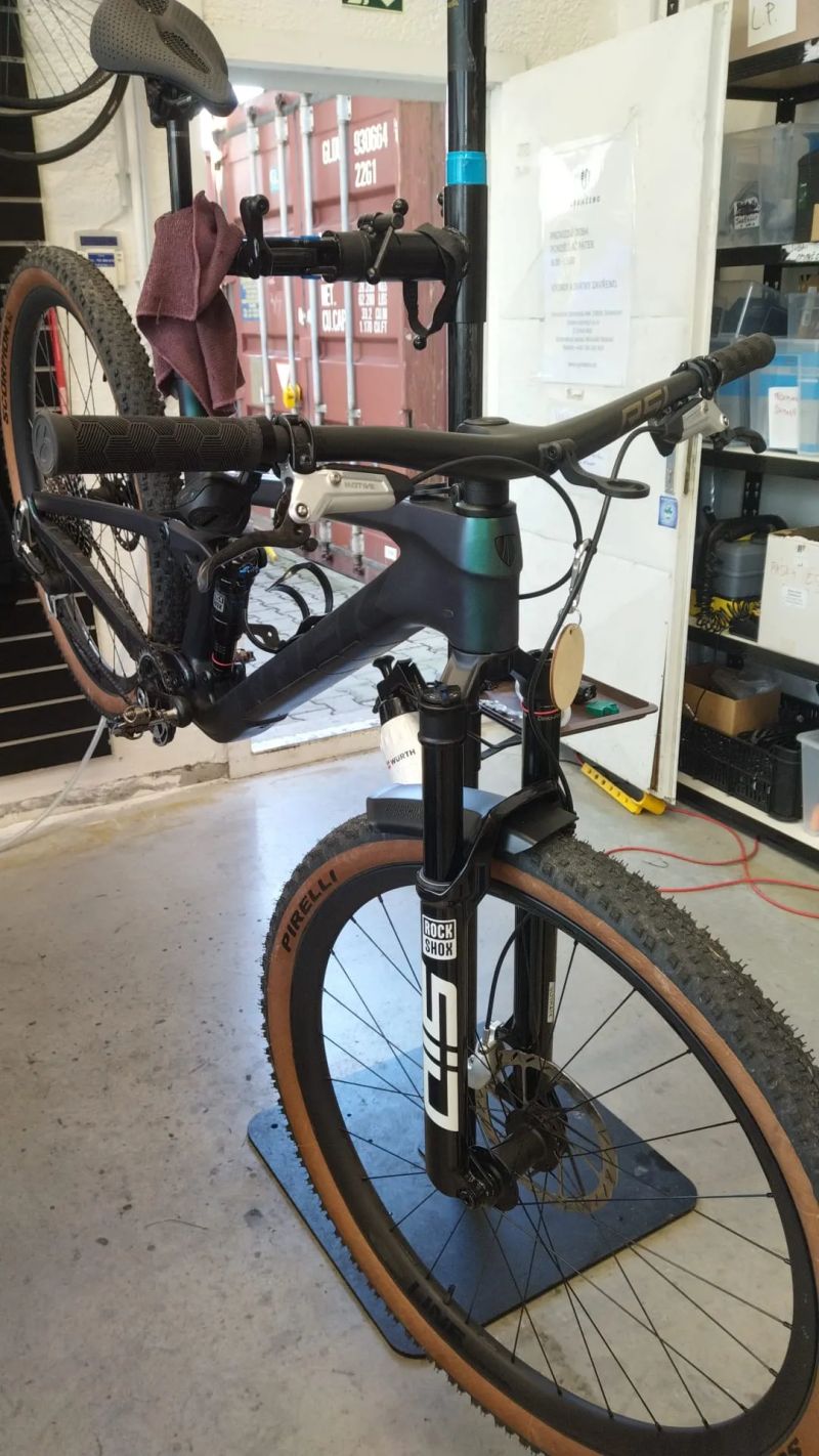 Trek Top Fuel 9.8 XXAXS T-Type velikost L