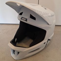 Integrální MTB helma LEATT MTB 1.0 Gravity V24, XS