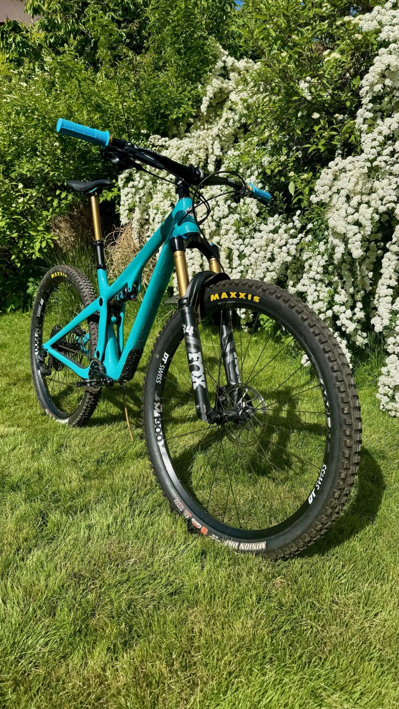 Yeti SB115 C2 – „dream build“, TOP stav, kompletně v kashimě, minimálně jeté