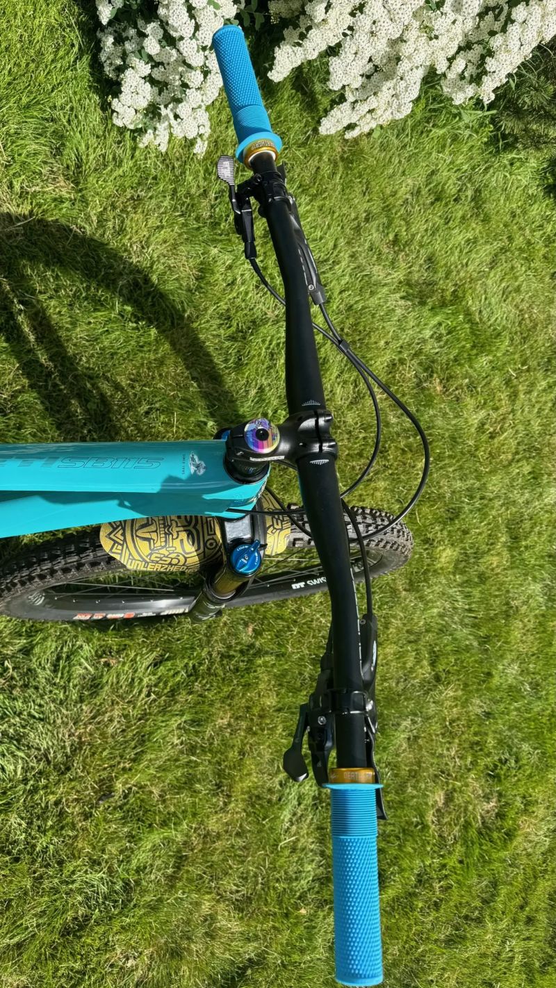 Yeti SB115 C2 – „dream build“, TOP stav, kompletně v kashimě, minimálně jeté