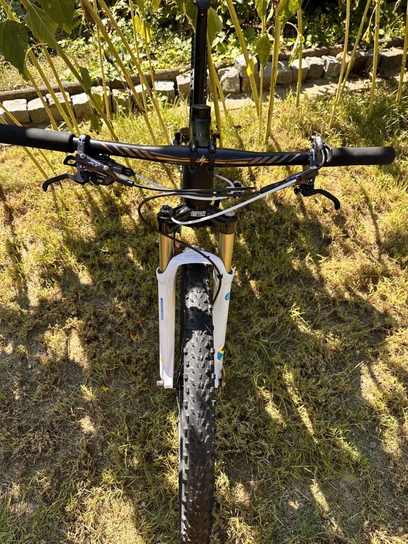 29" Karbonové horské kolo Equinox s karbonovými koly Equinox marauder-x, vel.S