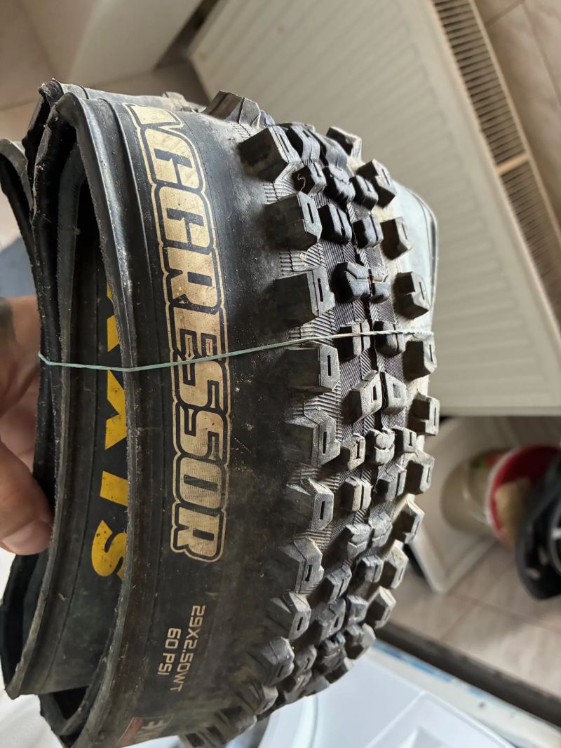 Maxxis Agressor 29x2.50"