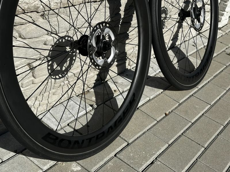 Bontrager Aeolus Elite 50 – top stav, připravené na jízdu