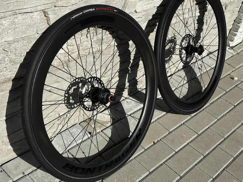 Bontrager Aeolus Elite 50 – top stav, připravené na jízdu