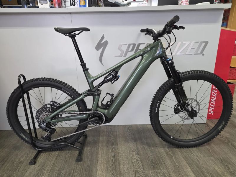Specialized Turbo Levo 4 Expert 2025 – TOP STAV / 956 km / BEZ INVESTIC /