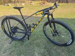 Mondraker PODIUM CARBON 29" XT 1x12, carbon/yellow/light blue