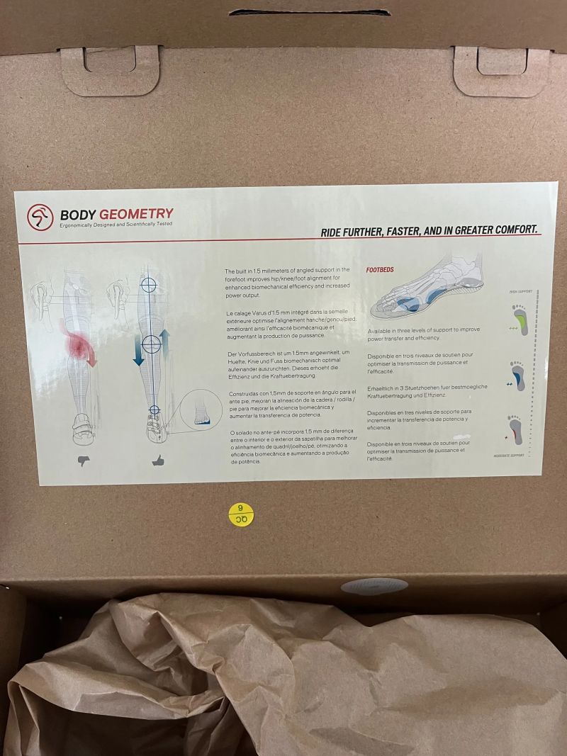 Specialized 2FO Method Flat vel. 45 – černé, top stav