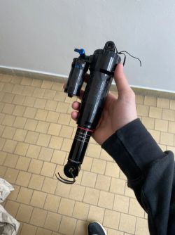  RockShox SuperDeluxe Select+ RT 230 62,5