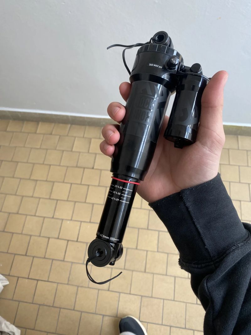  RockShox SuperDeluxe Select+ RT 230 62,5