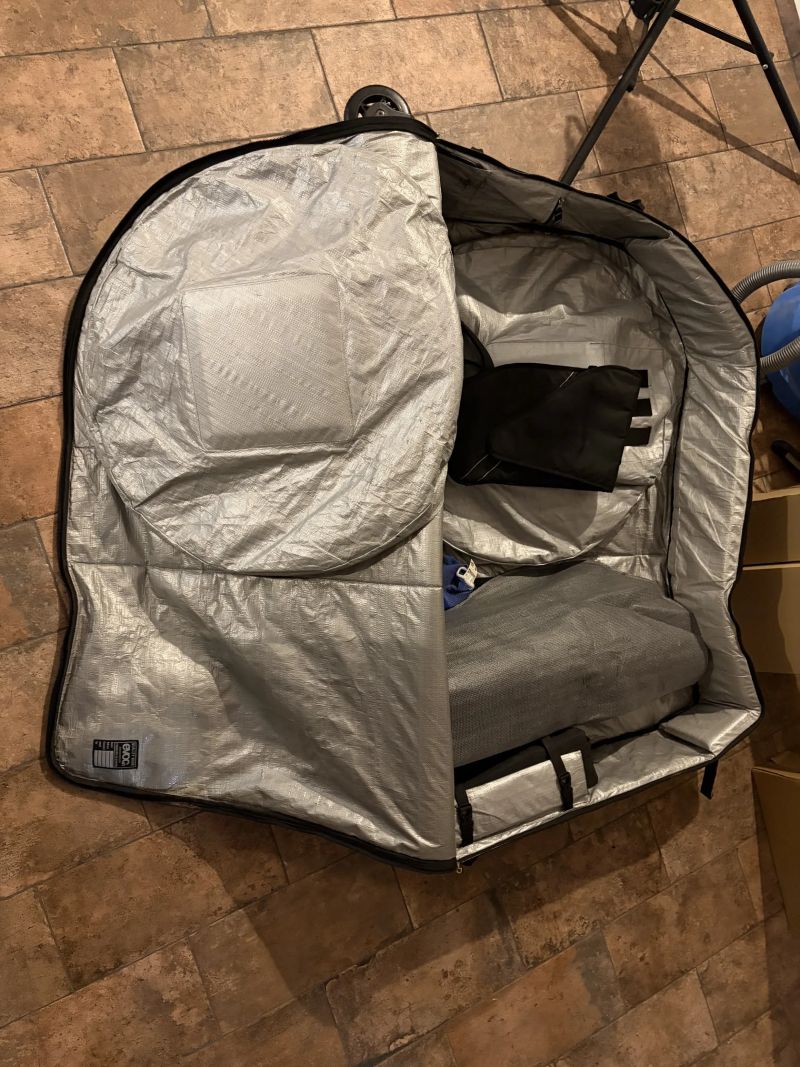 Prodám přepravní kufr EVOQ bike bag