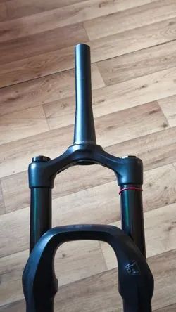 Rám, Vidlice rock shox gold 35 a tlumič rock shox deluxe select+