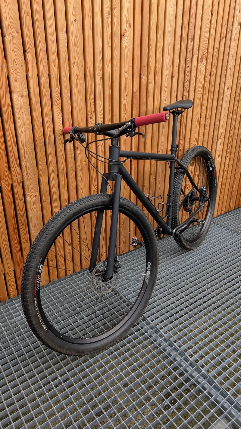 REZERVACE: Ocelový WERK, vel. L