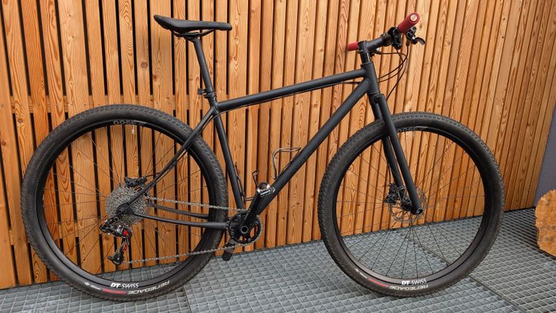 REZERVACE: Ocelový WERK, vel. L