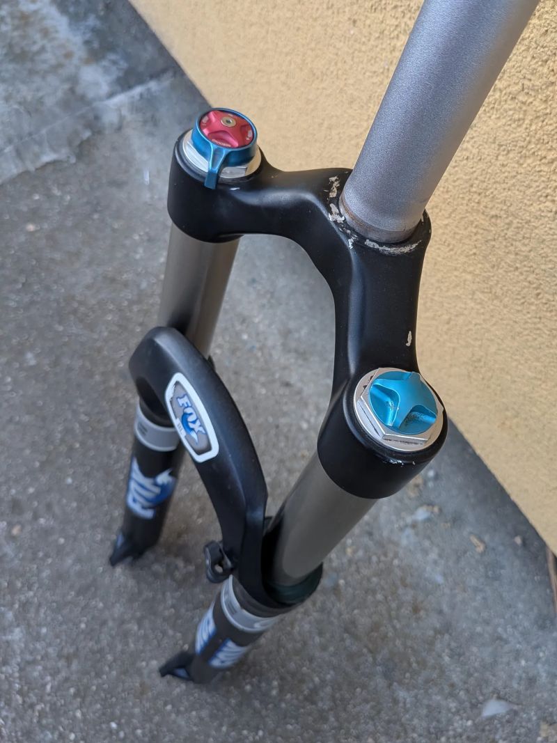 vidlice Fox 32 F100 RL 26"