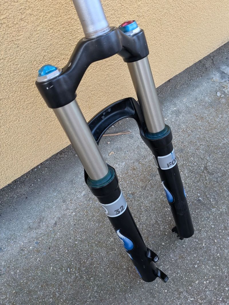 vidlice Fox 32 F100 RL 26"