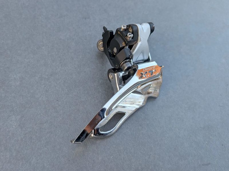 přesmykač Shimano XT 3x9