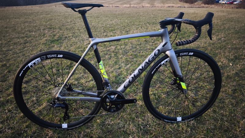 Silniční kolo Colnago CLX disc (úplně nová elektrická sada Di2 2x12)
