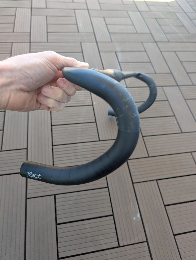 Karbonová řídítka S-works aerofly 440mm