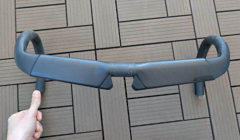 Karbonová řídítka S-works aerofly 440mm