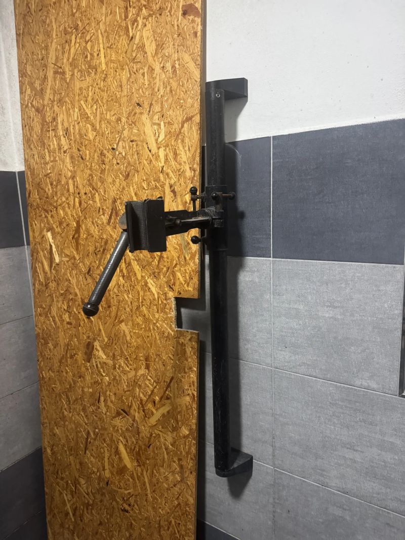 Montážní stojan na zeď Cyklonářadí