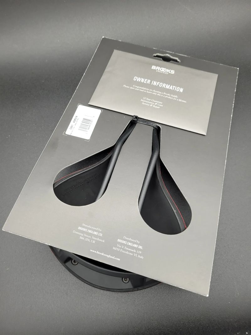 Sedlo Brooks Cambium C17 All Weather, červená barva, nové