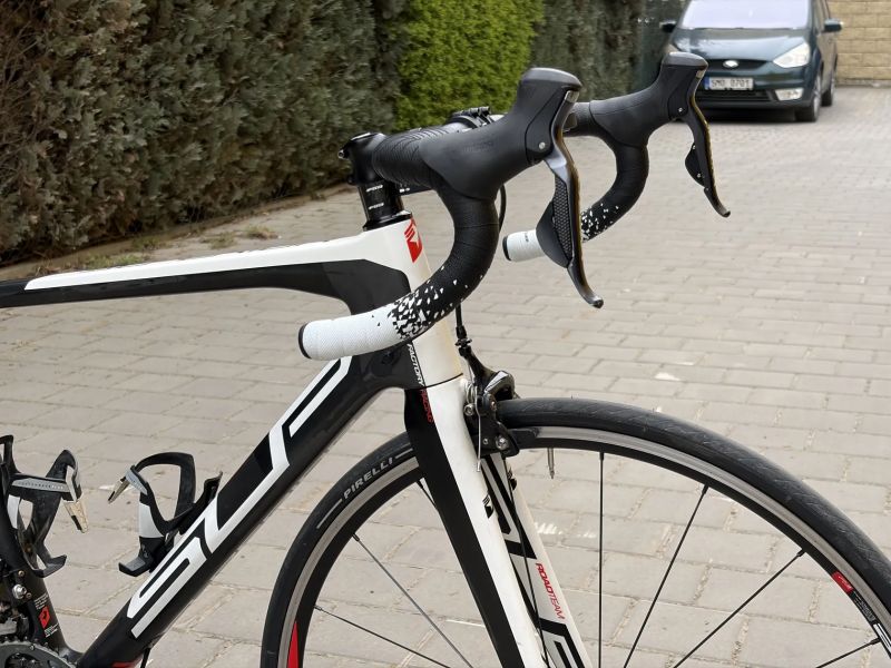 Superior Team Road – karbon 54,5 Ultegra Di2
