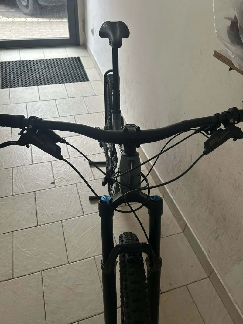 TREK FUEL EXE 9.7