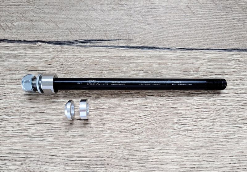 Pevná osa k vozíku Thule 12x142 mm (160-172 mm)