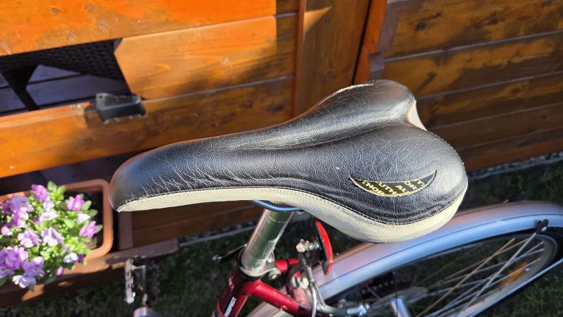 Dámské trekové (městské) kolo Author Vista v. 19" postava 165-183cm jako NOVÉ nevyužité.