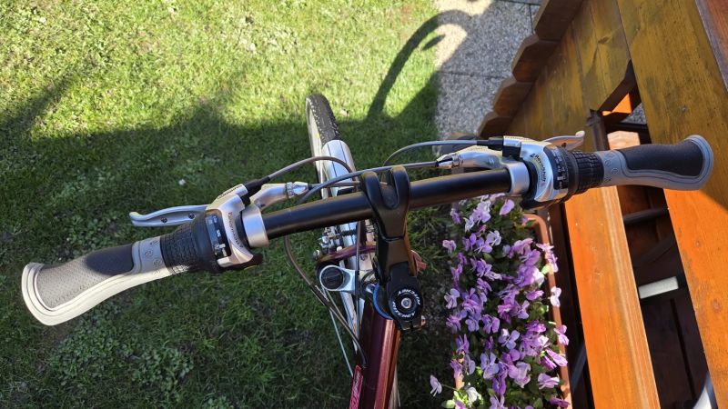 Dámské trekové (městské) kolo Author Vista v. 19" postava 165-183cm jako NOVÉ nevyužité.