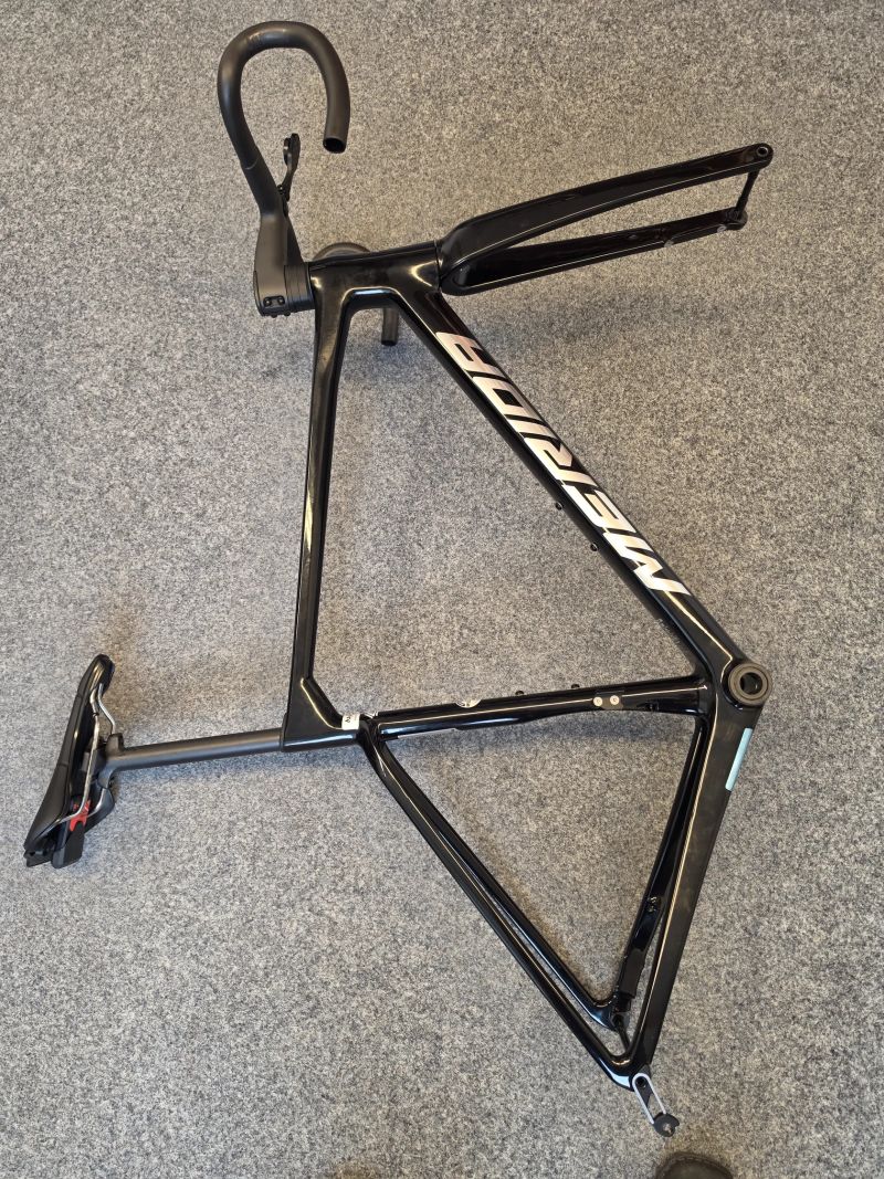 Rám Merida Scultura 8000 CF3 V