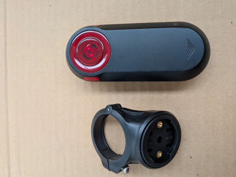 Radar se svítilnou Varia RTL515