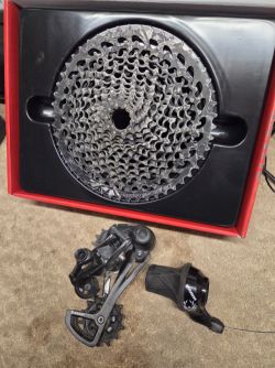 Sada SRAM GX Eagle 1x12 – kazeta, přehazovačka, GripShift