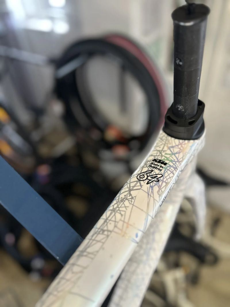 KTM Revelator Alto Nano Carbon