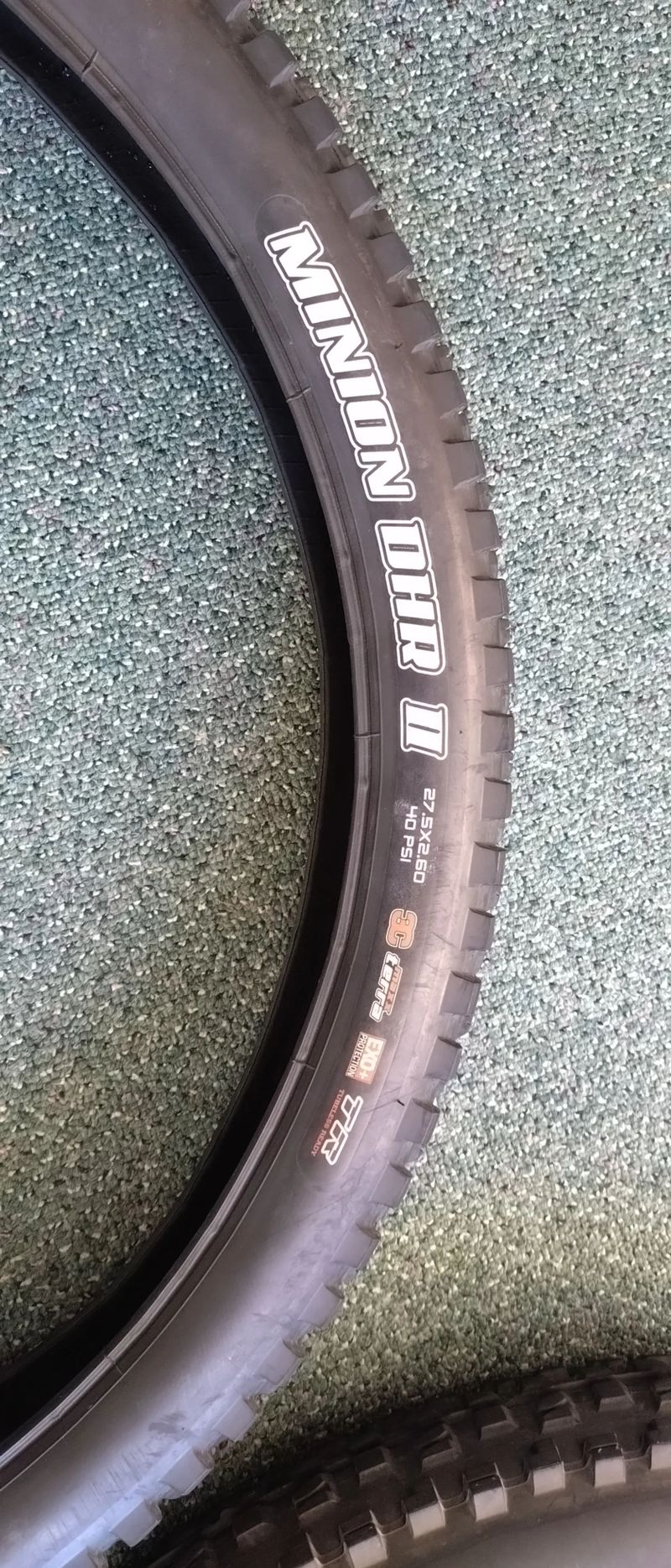 2x Maxxis Minion DHR DHR 29-2,50 + 27,5-2,60