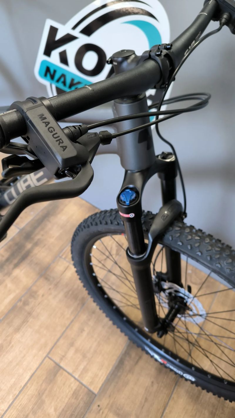 Cube Aim 27 1x11 grafitová S 2026