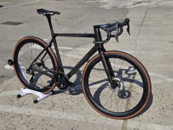 Time ADHX Gloss Carbon M + bike fit, možnost konfigurace