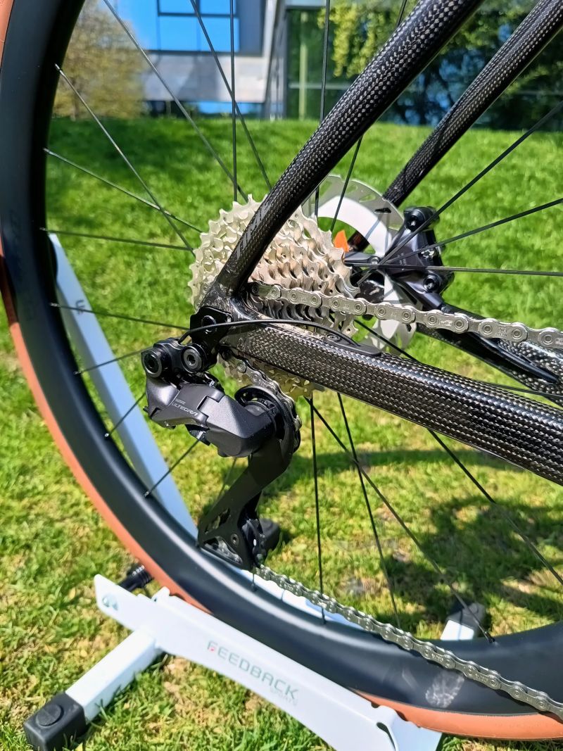 Time ADHX Gloss Carbon M + bike fit, možnost konfigurace